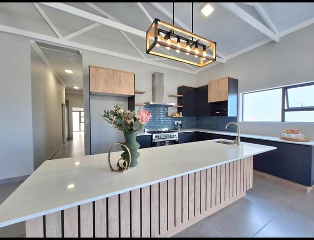 3 BEDROOM HOUSE FOR SALE IN ISLAND VIEW